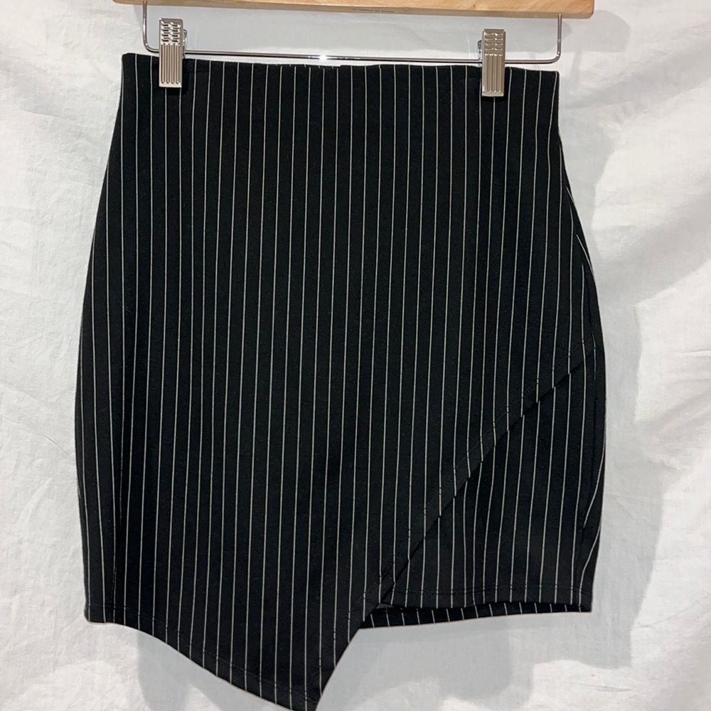 pinstriped woman’s pencil skirt.